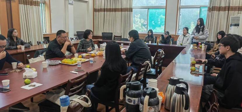 6fff94bcad24d25e5a82bf22727d8911